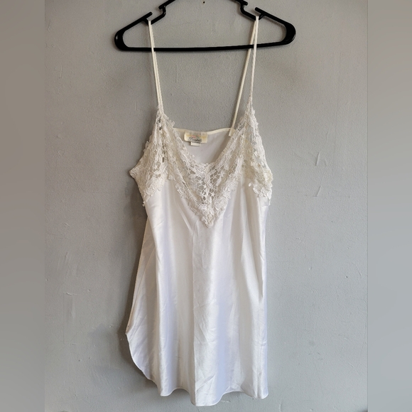 Vintage womens large Dentelle nightgown sleep top lacy white silky lace chemise - Picture 1 of 7